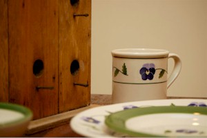 Hartstone Pottery Pansy
