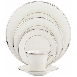 Solitaire White by Lenox