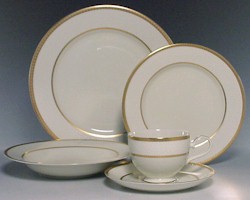 Mikasa Imperial Flair Gold