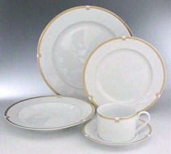 Mikasa Invitation Gold