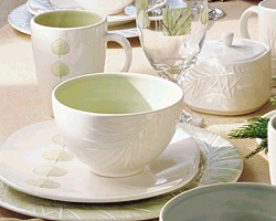 Pfaltzgraff Arborwood Aspen Table Setting