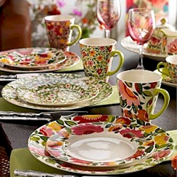 Spode Emma's Garland by Kim Parker