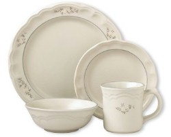 Pfaltzgraff Studio Herbal Garden 16-Piece Dinnerware Set