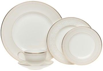Gardenia by Royal Doulton