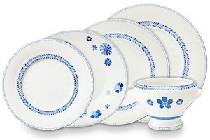 Villeroy & Boch Farmhouse Touch Relief Blueflowers